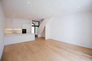 Casa adossada a Carrer de pons i gallarza 10. Vivienda unifamiliar de 3 habitaciones en can barbosa, c/ gordi,. Obra nova