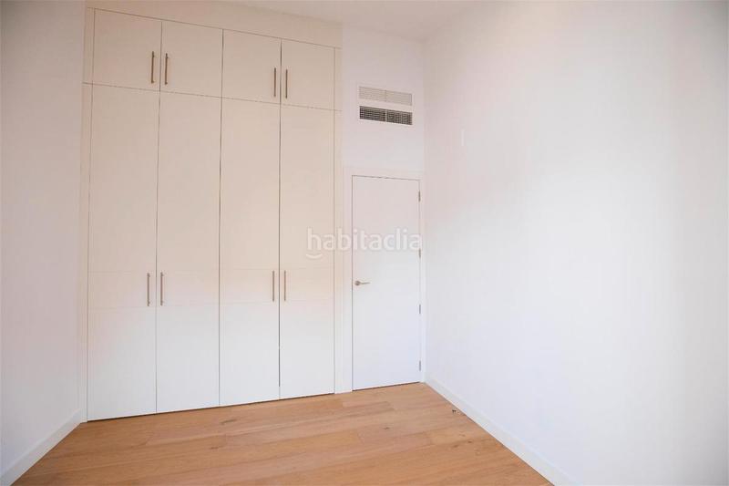 Foto 1b6e568d-f54d-4535-9dbe-b7ce6a41e7b6. Casa adossada 136m<sup>2</sup> a carrer de pons i gallarza 10 a Sant Andreu de Palomar Barcelona