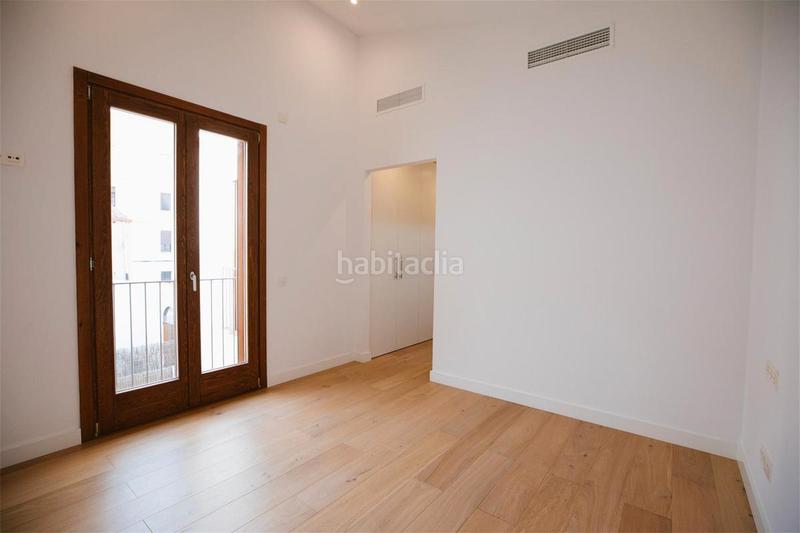 Foto 22112ae7-c73f-45e8-8605-3f3974d10b93. Casa adossada 136m<sup>2</sup> a carrer de pons i gallarza 10 a Sant Andreu de Palomar Barcelona