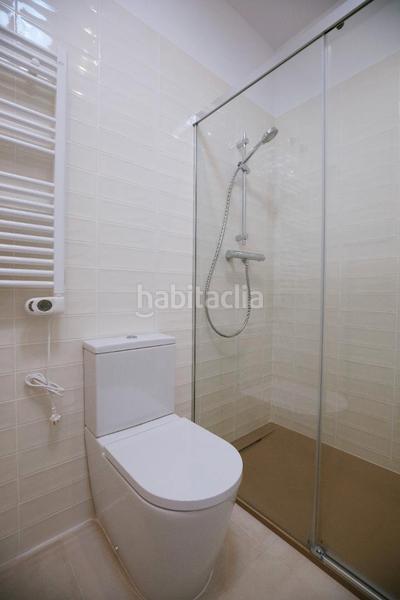 Foto 5ba897bf-230d-41b1-979c-9c511bfcfd3b. Casa adossada 136m<sup>2</sup> a carrer de pons i gallarza 10 a Sant Andreu de Palomar Barcelona