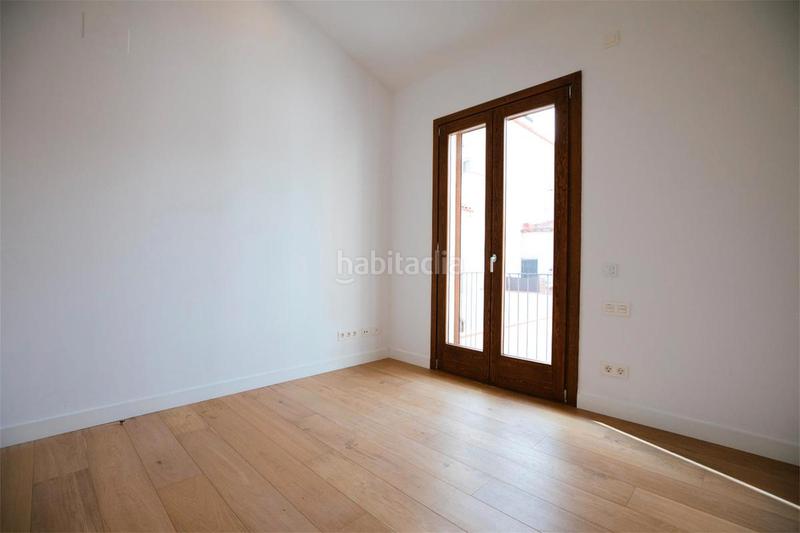 Foto 83ae6b41-063f-458c-ac35-e22d722f8216. Casa adossada 136m<sup>2</sup> a carrer de pons i gallarza 10 a Sant Andreu de Palomar Barcelona