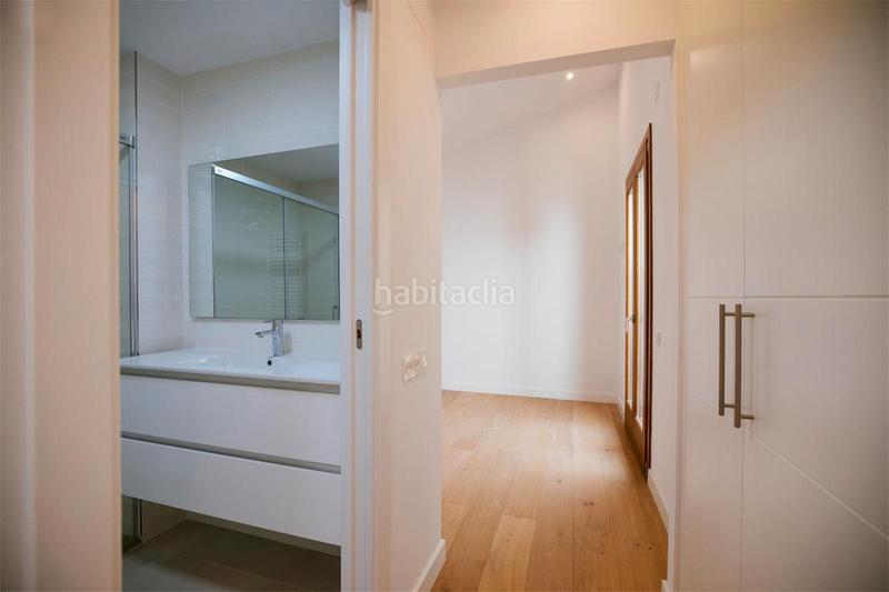 Foto e4976696-79e4-4fb3-a793-1ad54a4cb0c1. Casa adossada 136m<sup>2</sup> a carrer de pons i gallarza 10 a Sant Andreu de Palomar Barcelona