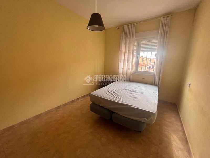 Foto 8734c3ad-d00a-4878-9c4c-96ef26066935. Casa aparellada a Tomelloso