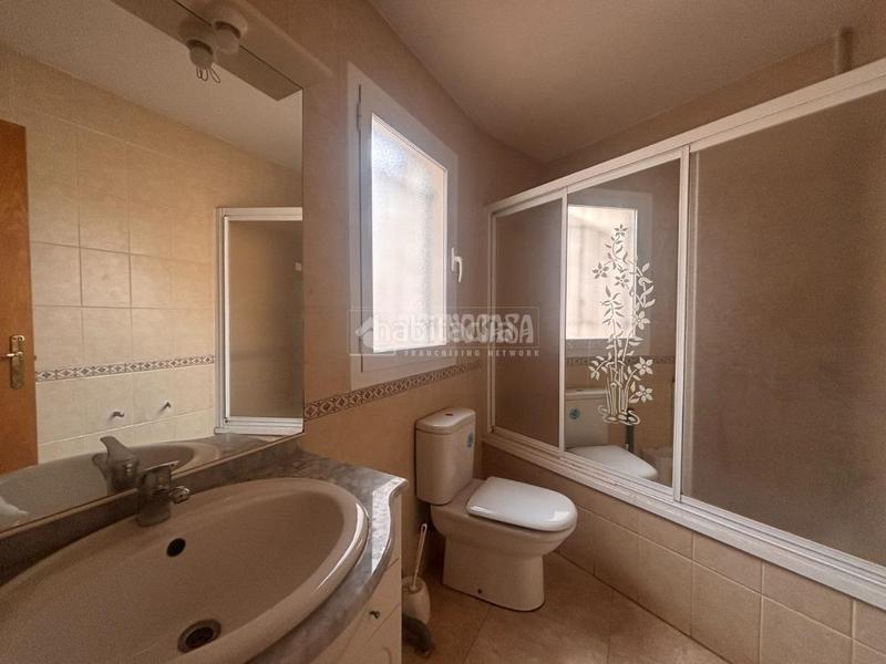 Foto af9f46c0-aa91-4794-9a07-c400507b6bd0. Casa aparellada a Tomelloso