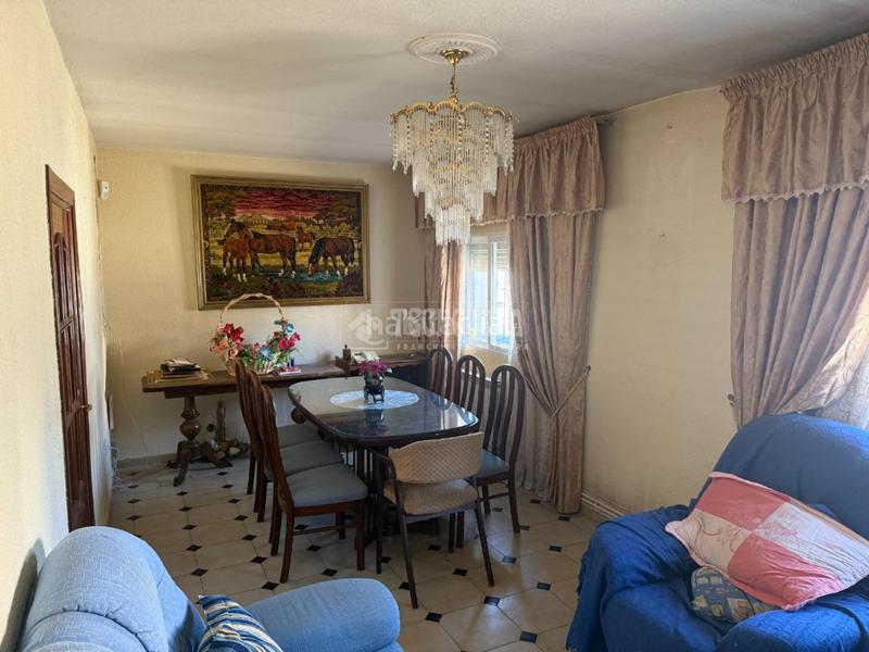 Foto 51a42a1e-e09a-4ba4-94ff-5586669f34a3. Casa aparellada amb calefacció aparcament a Fuente el Saz de Jarama