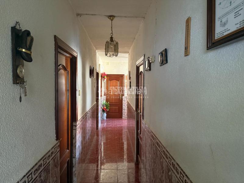 Foto be81567e-9548-4b4e-b651-98ca2d10111d. Casa aparellada amb calefacció aparcament a Fuente el Saz de Jarama