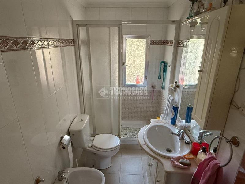 Foto e5e8e755-9076-44c8-94fa-0f7410b940a3. Casa aparellada amb calefacció aparcament a Fuente el Saz de Jarama