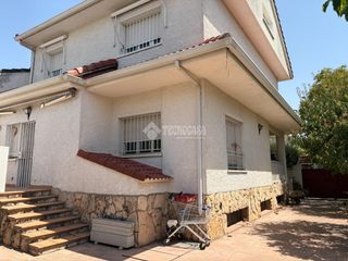 Casa aparellada a Fuente el Saz de Jarama