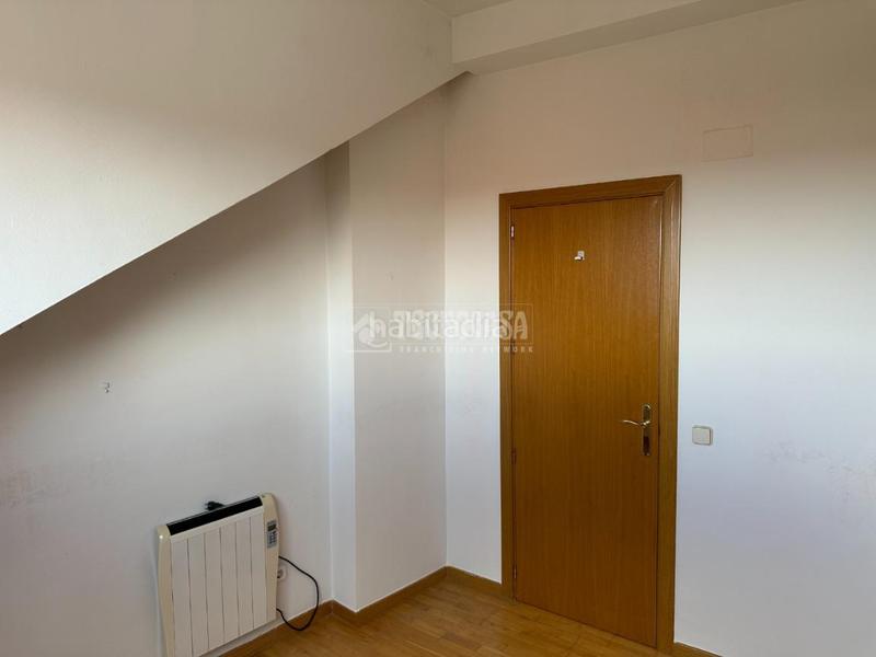 Foto 5ba5d4d9-f9a3-4cd7-826b-41d612567a21. Piso  en venta en Valdetorres de Jarama