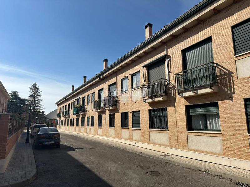 Foto f7dec650-f3a5-493e-8169-885918728a9b. Appartamento con riscaldamento parcheggio piscina in Talamanca de Jarama