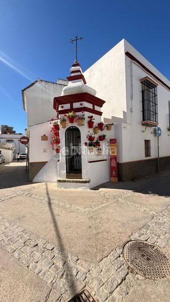 Foto 9c45dca2-8418-41a3-b852-6f44641b77d4. Casa  en venta en Lebrija