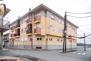Lloguer Apartament  Calle filiberto villalobos. Apartamento amueblado y reformado en villamayor.