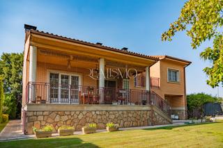 Chalet en Calle Juncal