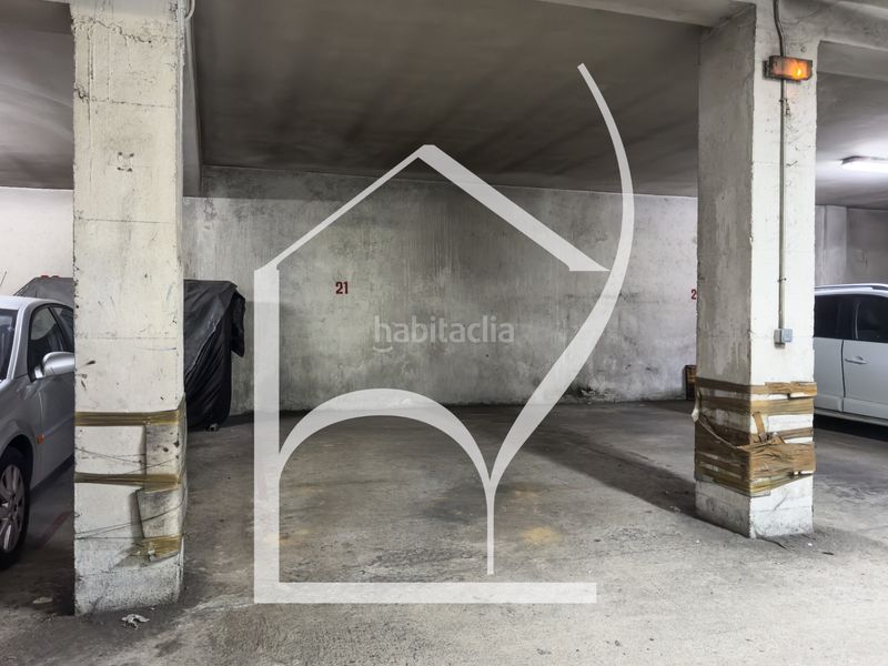 Foto d79923e0-8333-4209-8a26-8e201807fec9. Aparcament cotxe a Santa Marta de Tormes