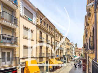 Affitto Piccolo appartamento  Rúa mayor. Apartamento en alquiler en rúa mayor