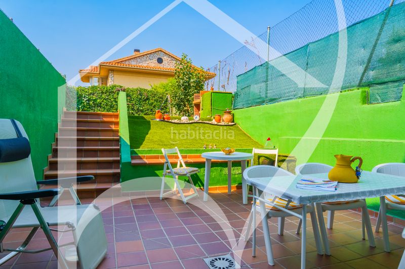 Foto e4f16f53-ddfd-4b79-b86c-2e99731e32cc. Casa adossada amb calefacció piscina a Carrascal de Barregas