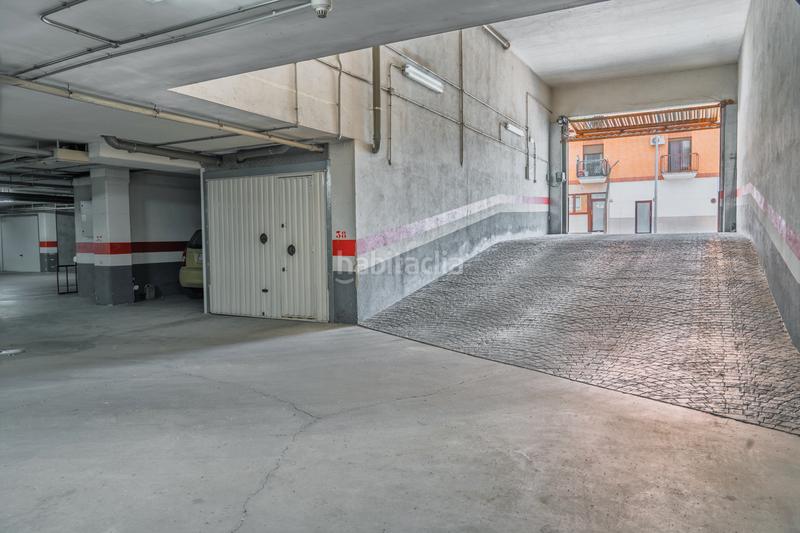 Foto a70ef853-947c-4dc2-838f-3b7379180baf. Parking voiture dans Rollo - Puente Ladrillo Salamanca