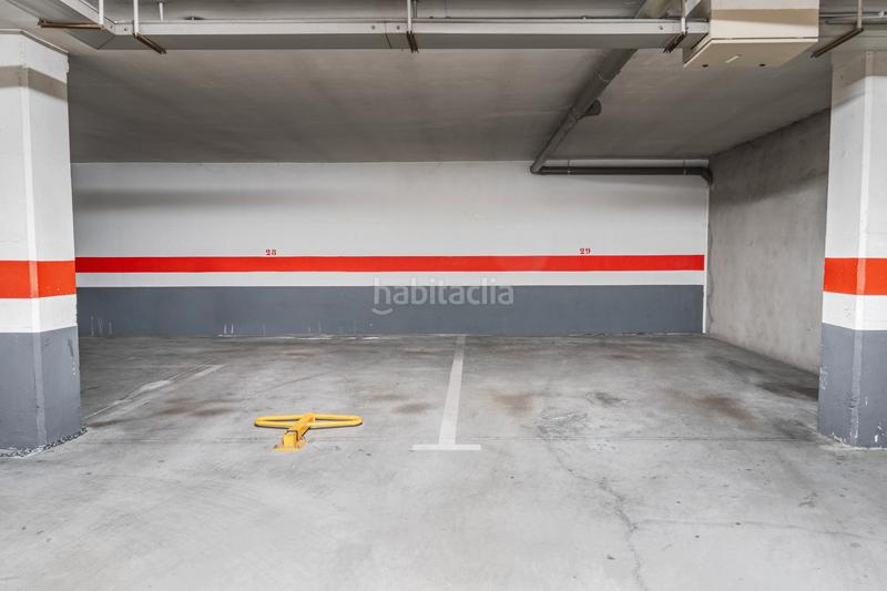 Foto b874564f-e25e-471f-9940-9112b626291d. Parking voiture dans Rollo - Puente Ladrillo Salamanca