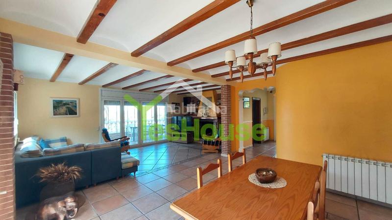Foto 8926ffd5-2989-4984-8caa-77483dab9820. Chalet fantasticas vistas al mar y – casa a 4 vientos con piscina y ascensor en Sitges