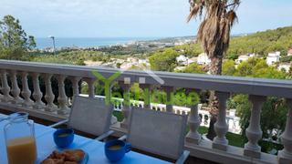 Chalet  Urbanització quint mar zcc. Vistas al mar y a sitges de ensueño – casa independiente con pis