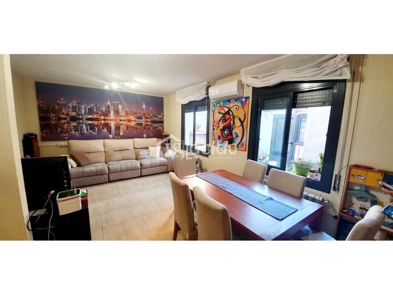 Foto 08615ce5-e458-40cf-bba2-8fc3bd02be17. Casa  en venta ideal para dos familias en La plana Esparreguera