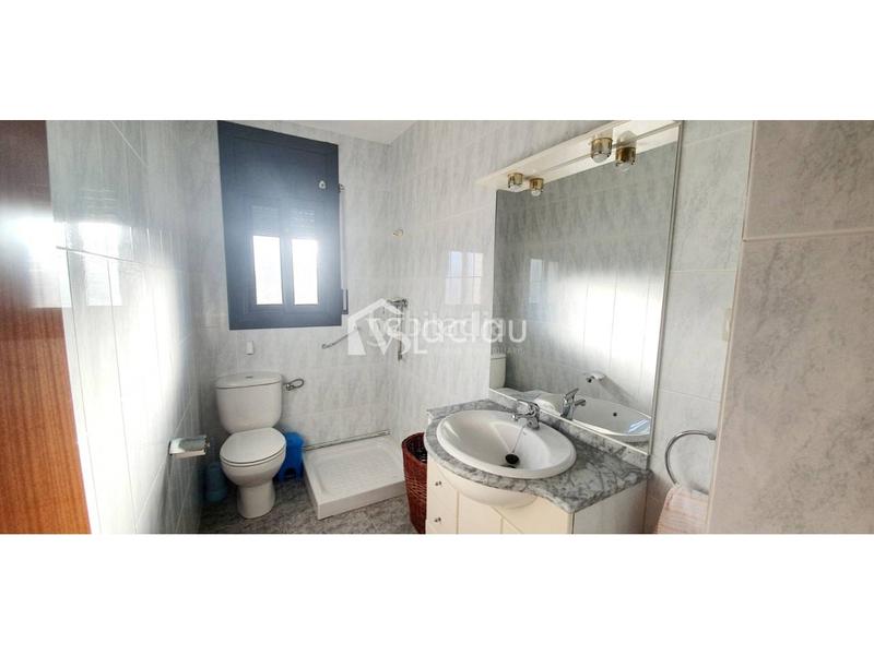 Foto 2a8faaaf-8f1f-4a88-8cb2-fac2a73b6a0f. Casa  en venta ideal para dos familias en La plana Esparreguera