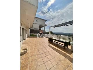 Casa  Arago. Casa en venta con piscina