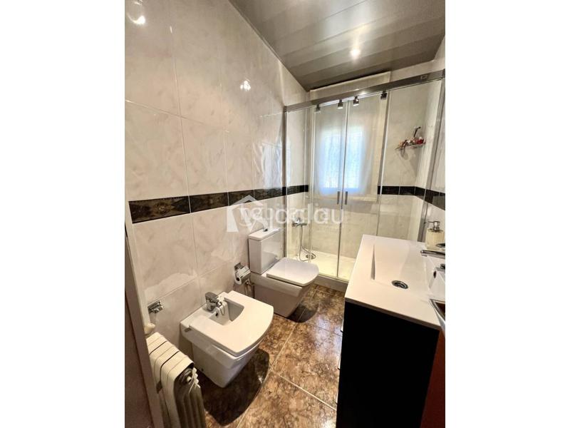 Foto 1e86a19a-f689-4aa4-8471-412ee5230d18. Chalet con riscaldamento in Abrera