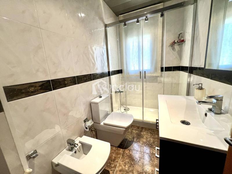 Foto 83aca918-edaa-494b-80a6-23ce09b569aa. Chalet con riscaldamento in Abrera