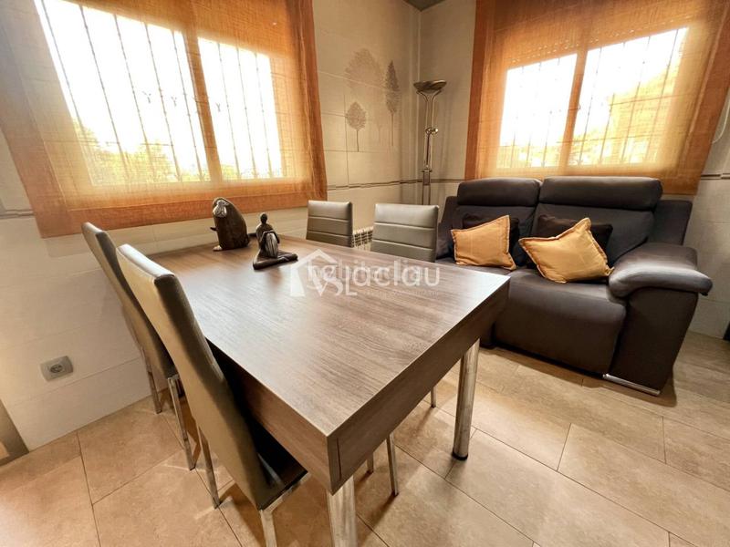 Foto 89ce0e18-a2c2-42db-a5b4-d8b5106d73ae. Chalet con riscaldamento in Abrera