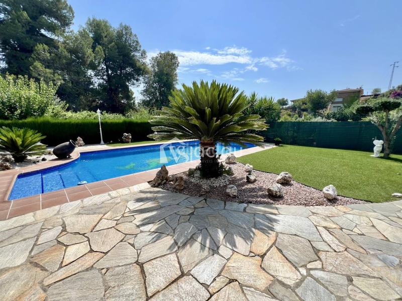 Foto ad8c0580-65e9-45ec-8bc0-8c48901903e5. Chalet con riscaldamento in Abrera