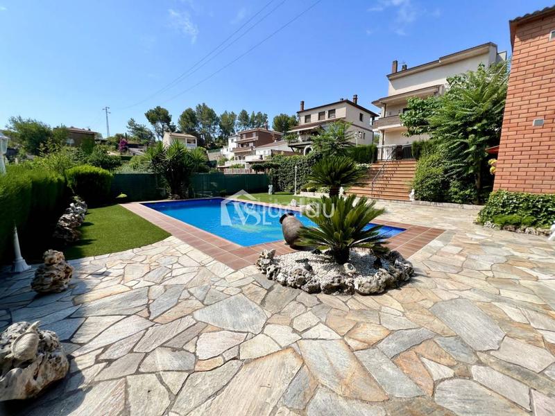 Foto c47db93c-9453-45f1-a420-3972c0d256ff. Chalet con riscaldamento in Abrera