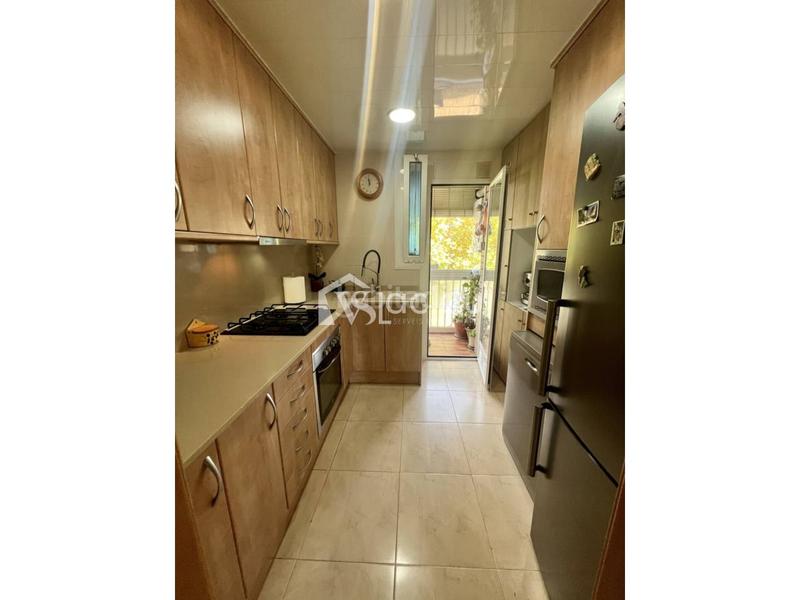Foto eb4da750-301c-4068-8dbd-8cb5d7049f4e. Piso  en venta reformado en Olesa de Montserrat