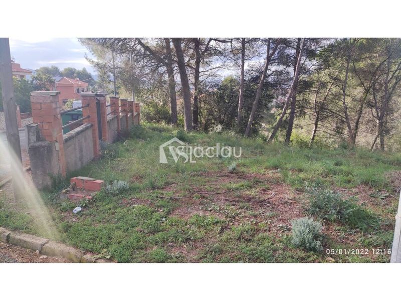 Foto f09b3f4c-2fce-438b-bd1d-4b43d055b683. Terreny residencial a Abrera