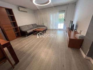 Location Appartement  Camino font de sant josep. Piso reformado amueblado y con piscina comunitaria