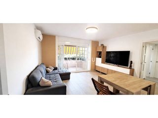 Flat  Calle maresme. Piso listo para entrar a vivir, cerca de todos los servicios