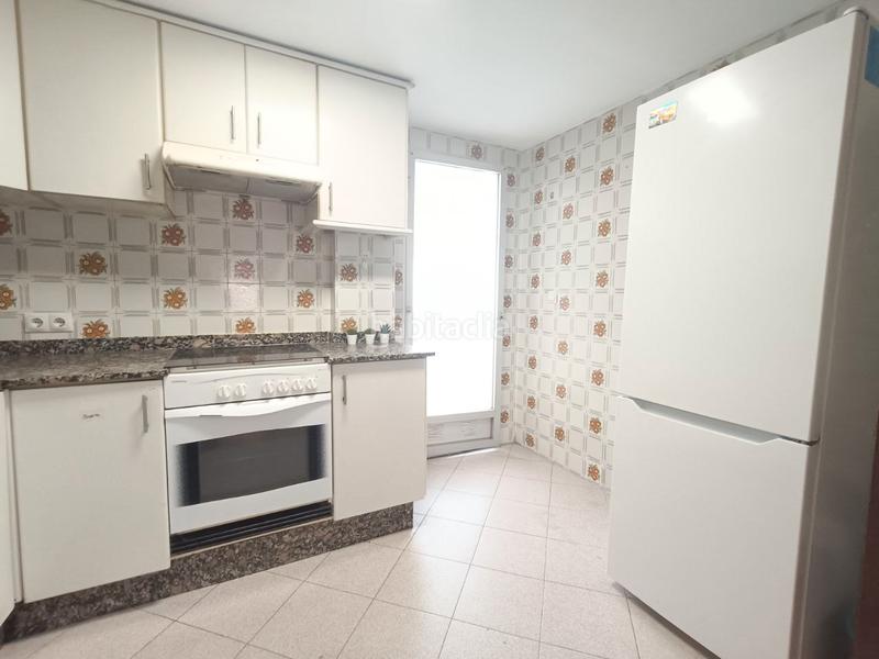 Foto d68d61dc-acd8-4a39-8a2c-a51ab39f6cbc. Piso en carrer del peix 5 precio negociable!! en El Grau Valencia