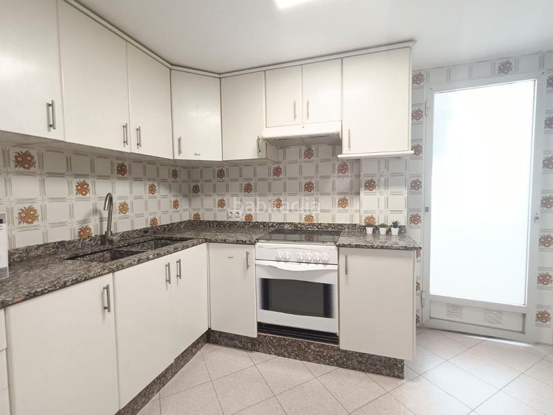 Foto 40c41451-be2b-4f50-ba98-a3865f32eea0. Piso **piso en venta - ideal para inversores y familias** en Valencia