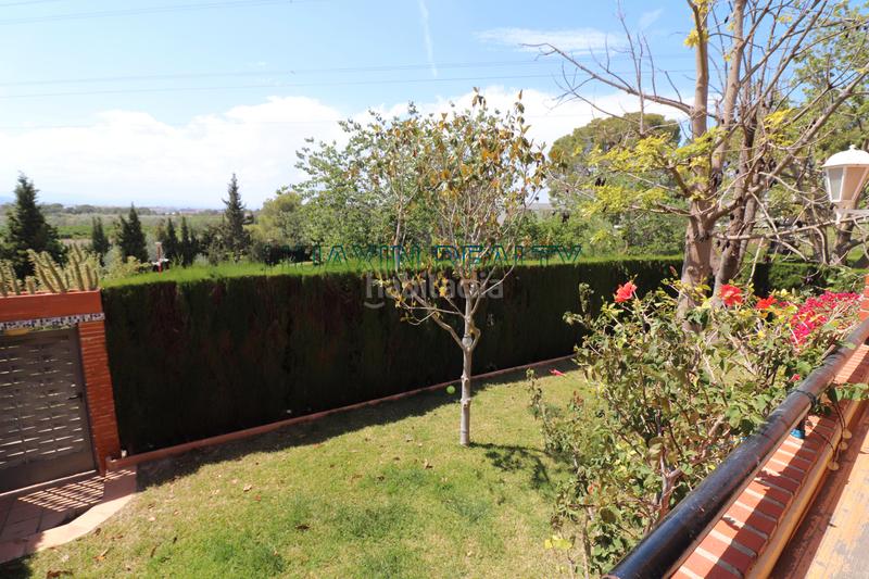 Foto 078f8c8c-a35b-473d-ac83-439d61bb2aa7. Casa aparellada amb xemeneia calefacció aparcament piscina a Bétera