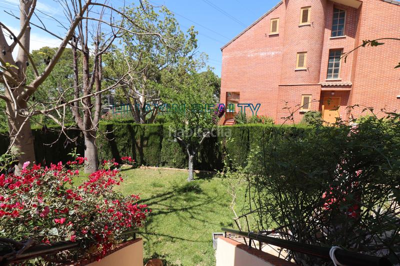 Foto ba9d279f-18d7-4a78-997d-cb774e2a2702. Casa aparellada amb xemeneia calefacció aparcament piscina a Bétera