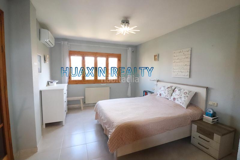 Foto cab99770-577a-4c2d-b6bb-b9180bf276b5. Casa aparellada amb xemeneia calefacció aparcament piscina a Bétera