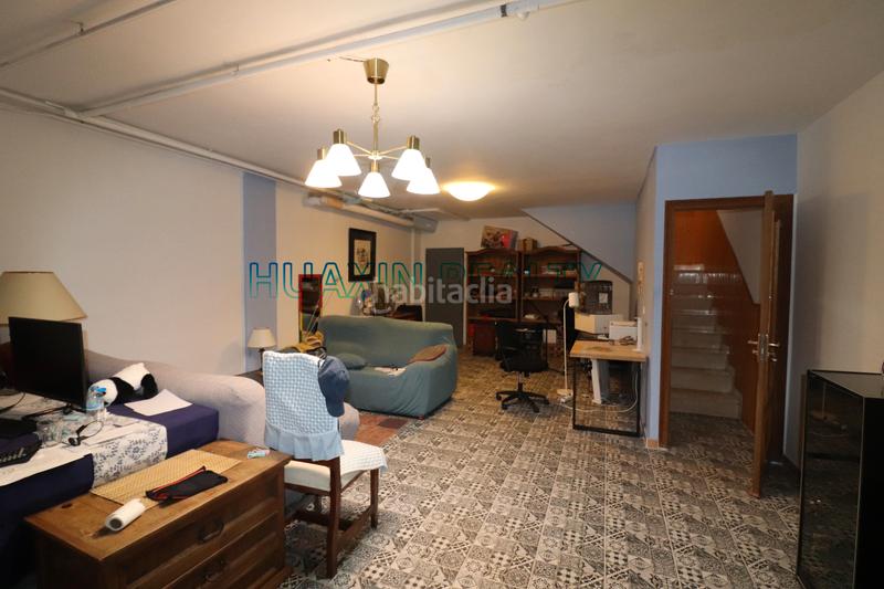 Foto cb6ac04e-1e1d-4f50-831d-1348d77fa96a. Casa aparellada amb xemeneia calefacció aparcament piscina a Bétera
