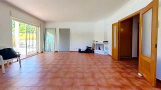 Chalet  Calle cervera. Espectacular chalet independiente en montesano