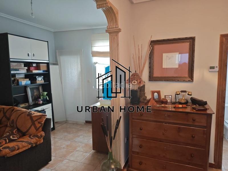 Foto 06317cf6-939e-4417-bd16-1ef83a0170f6. Casa amb calefacció aparcament a Trobajo del camino