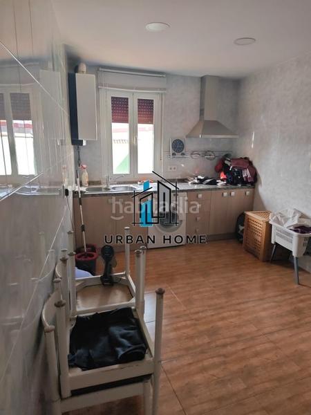 Foto 44b47280-3b94-4ee5-9242-5abfc39dbb78. Casa amb calefacció aparcament a Trobajo del camino