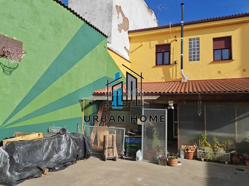 Foto 8e3681c2-3a22-4219-ba4e-1c185b5d3546. Casa amb calefacció aparcament a Trobajo del camino