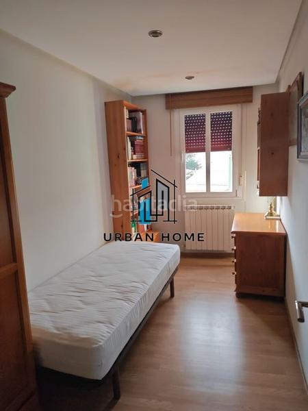 Foto a547ce28-5448-487d-85d9-dea96f54c4ab. Casa amb calefacció aparcament a Trobajo del camino