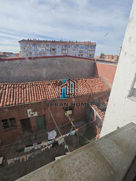 Foto 36162780-60df-4933-b0e1-70c6b678e03c. Edificio in Trobajo del camino