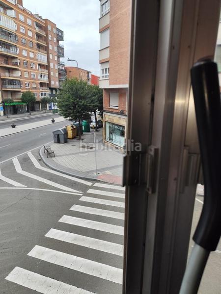 Foto dcca729c-a975-4eb7-99ee-18e37772f721. Piso en San Claudio - La Chantría León