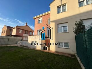 Semi detached house  Calle goya. Urban home vende precioso chalet en los altos de villaquilambre
